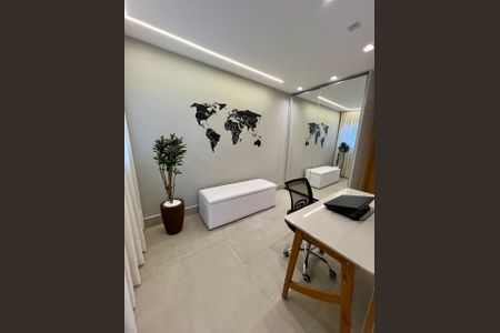 Quarto de apartamento à venda com 3 quartos, 97m² em Setor Bueno, Goiânia