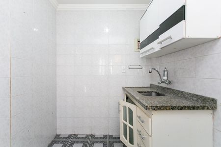 Cozinha  de apartamento para alugar com 2 quartos, 50m² em Conjunto Habitacional Santa Etelvina Ii, São Paulo