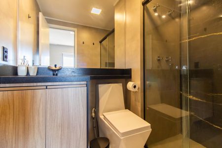 Banheiro de kitnet/studio para alugar com 0 quarto, 39m² em Jardim Flor da Montanha, Guarulhos