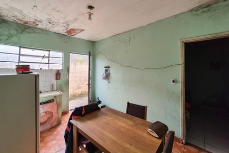 Casa à venda com 150m², 2 quartos e 2 vagassala casa 2