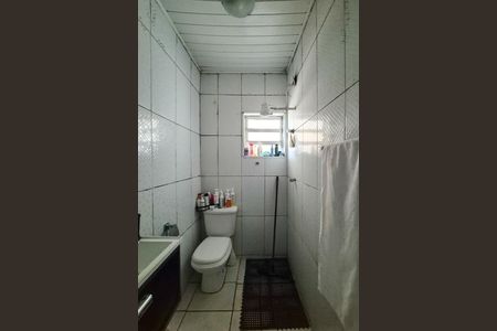 Casa à venda com 150m², 2 quartos e 2 vagasBanheiro Social