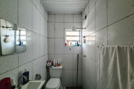 Casa à venda com 150m², 2 quartos e 2 vagasBanheiro Social