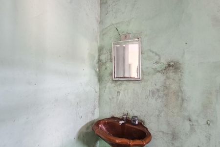 banheiro casa 2 de casa para alugar com 2 quartos, 150m² em Alves Dias, São Bernardo do Campo