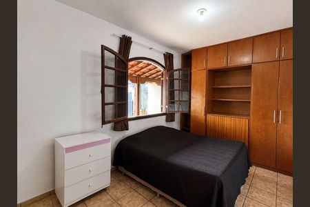Quarto 1 de casa à venda com 3 quartos, 360m² em São Joaquim, Contagem