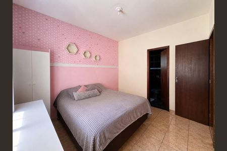 Quarto 1 de casa à venda com 3 quartos, 360m² em São Joaquim, Contagem