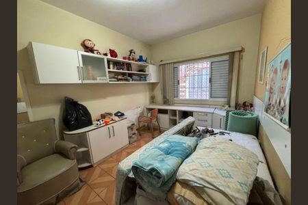 Casa à venda com 3 quartos, 250m² em Jardim Santa Mena, Guarulhos