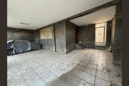 Casa à venda com 3 quartos, 250m² em Jardim Santa Mena, Guarulhos