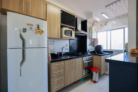 Cozinha de apartamento à venda com 2 quartos, 44m² em Jardim Umarizal, São Paulo