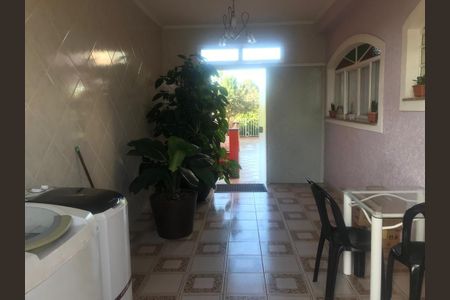 Casa à venda com 250m², 3 quartos e 3 vagas