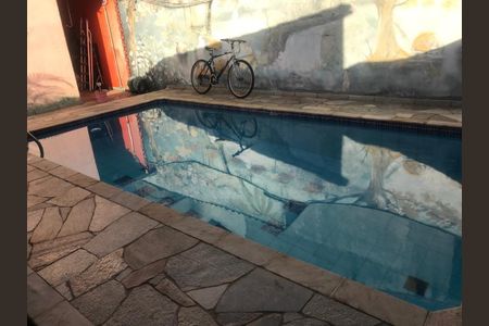 Casa à venda com 250m², 3 quartos e 3 vagas