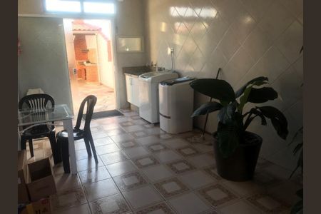 Casa à venda com 250m², 3 quartos e 3 vagas