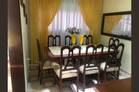 Casa à venda com 250m², 3 quartos e 3 vagas