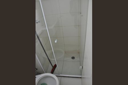 Apartamento para alugar com 32m², 2 quartos e sem vaga Apartamento para alugar com 32m², 2 quartos e sem vagaDetalhe - Banheiro Social