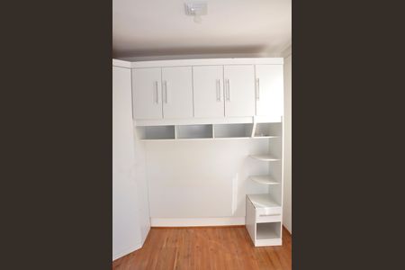 Apartamento para alugar com 32m², 2 quartos e sem vaga Apartamento para alugar com 32m², 2 quartos e sem vagaDetalhe - Quarto 01