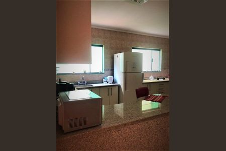 Casa à venda com 3 quartos, 250m² em Vila Rosalia, Guarulhos