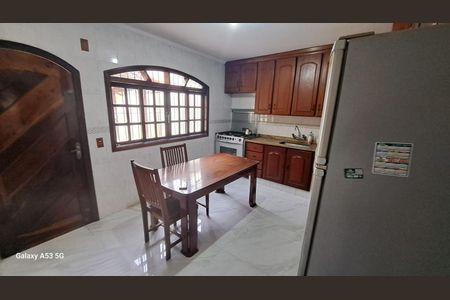 Casa à venda com 3 quartos, 169m² em Vila Augusta, Guarulhos