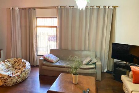 Casa à venda com 3 quartos, 250m² em Jardim Santa Mena, Guarulhos