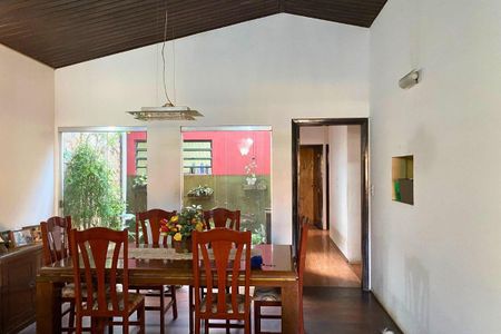 Casa à venda com 3 quartos, 250m² em Jardim Santa Mena, Guarulhos