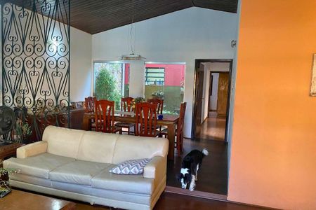 Casa à venda com 3 quartos, 250m² em Jardim Santa Mena, Guarulhos