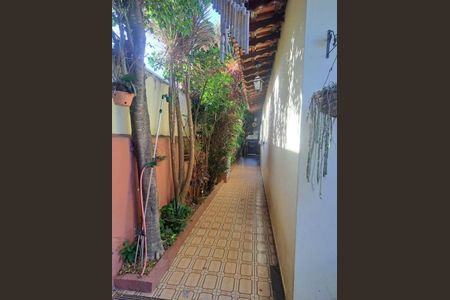 Casa à venda com 3 quartos, 360m² em Vila Rosalia, Guarulhos
