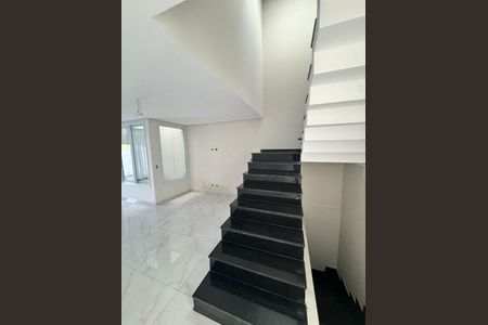 Casa à venda com 3 quartos, 125m² em Jardim Santa Clara, Guarulhos