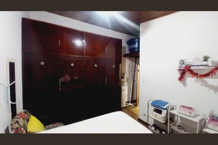Casa à venda com 4 quartos, 270m² em Vila Galvão, Guarulhos