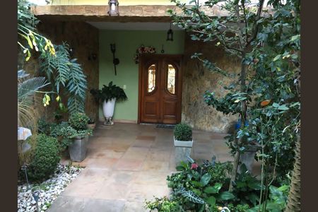 Casa à venda com 3 quartos, 450m² em Jardim Maia, Guarulhos