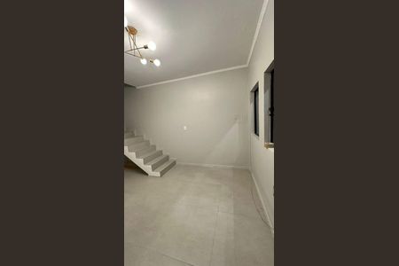 Casa à venda com 2 quartos, 97m² em Jardim Cocaia, Guarulhos