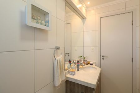 Apartamento à venda com 62m², 2 quartos e 3 vagas Apartamento à venda com 62m², 2 quartos e 3 vagasBanheiro