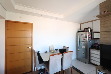Apartamento à venda com 62m², 2 quartos e 3 vagas Apartamento à venda com 62m², 2 quartos e 3 vagasSala