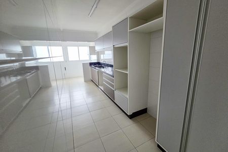 Apartamento para alugar com 86m², 2 quartos e 2 vagas Apartamento para alugar com 86m², 2 quartos e 2 vagasCozinha