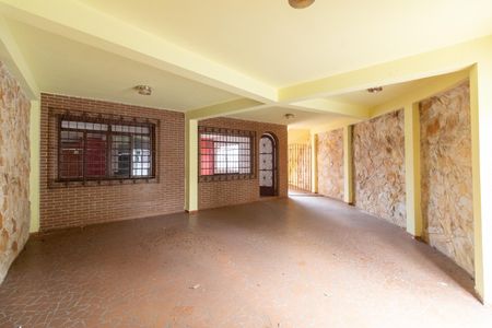 Garagem de casa para alugar com 3 quartos, 251m² em Jardim Alvorada (zona Oeste), São Paulo