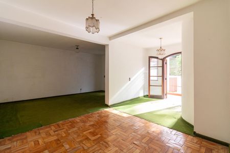 Casa para alugar com 251m², 3 quartos e 3 vagasQuarto 2 - Suíte