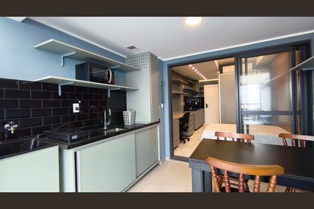 Studio para alugar com 34m², 1 quarto e sem vaga Studio para alugar com 34m², 1 quarto e sem vagaVaranda