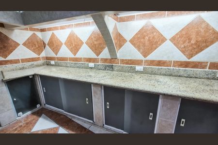 Casa para alugar com 400m², 2 quartos e 2 vagas Casa para alugar com 400m², 2 quartos e 2 vagasCozinha
