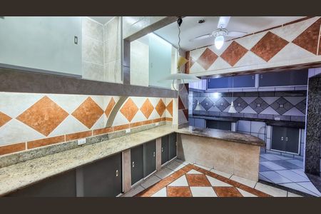 Casa para alugar com 400m², 2 quartos e 2 vagas Casa para alugar com 400m², 2 quartos e 2 vagasCozinha