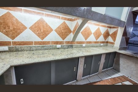 Casa para alugar com 400m², 2 quartos e 2 vagas Casa para alugar com 400m², 2 quartos e 2 vagasCozinha