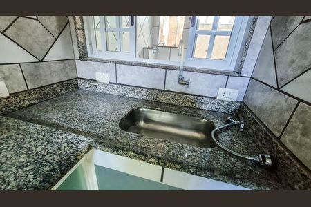 Casa para alugar com 400m², 2 quartos e 2 vagas Casa para alugar com 400m², 2 quartos e 2 vagasCozinha