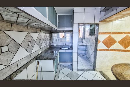 Casa para alugar com 400m², 2 quartos e 2 vagas Casa para alugar com 400m², 2 quartos e 2 vagasCozinha
