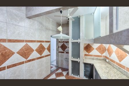 Casa para alugar com 400m², 2 quartos e 2 vagas Casa para alugar com 400m², 2 quartos e 2 vagasCozinha