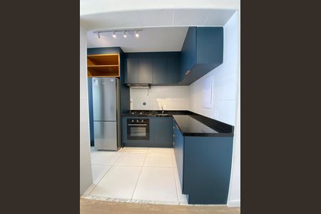 Cozinha de apartamento para alugar com 1 quarto, 49m² em Vila Sonia, São Paulo