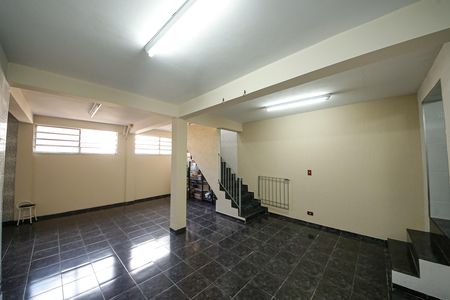 Casa para alugar com 299m², 2 quartos e 3 vagas