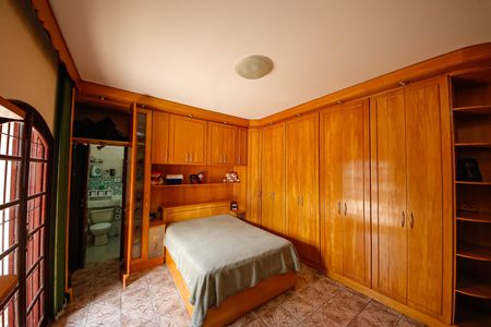 Casa para alugar com 299m², 2 quartos e 3 vagas