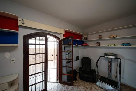 Casa para alugar com 2 quartos, 299m² em Jardim Egle, São Paulo