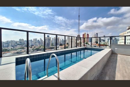 Apartamento à venda com 27m², 1 quarto e sem vaga Apartamento à venda com 27m², 1 quarto e sem vagaÁrea comum - Piscina