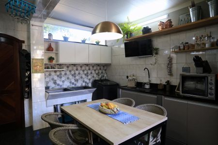 Apartamento à venda com 221m², 4 quartos e 4 vagasÁrea de Serviço