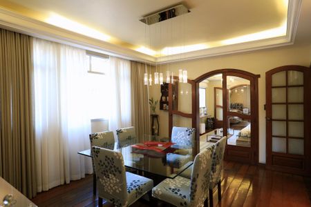 Apartamento à venda com 221m², 4 quartos e 4 vagasSala de Jantar