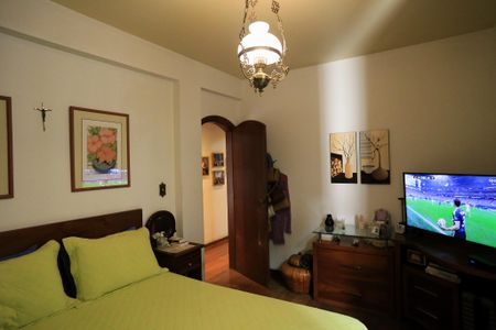 Apartamento à venda com 221m², 4 quartos e 4 vagasSuíte
