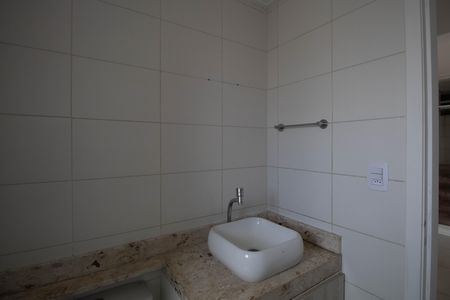 Apartamento para alugar com 49m², 2 quartos e 1 vaga Apartamento para alugar com 49m², 2 quartos e 1 vagaBanheiro
