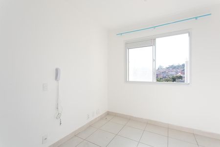 Apartamento para alugar com 32m², 2 quartos e sem vaga Apartamento para alugar com 32m², 2 quartos e sem vagaSala